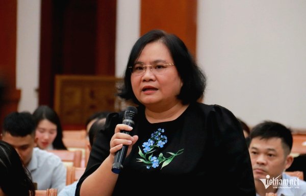 Phí khổng lồ buộc cư dân phải 